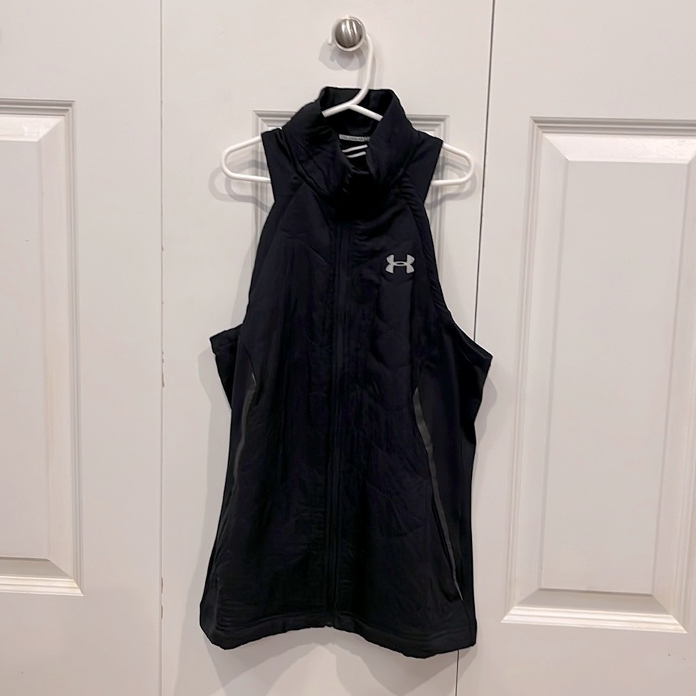 Under Armor running vest - small. Fitted.